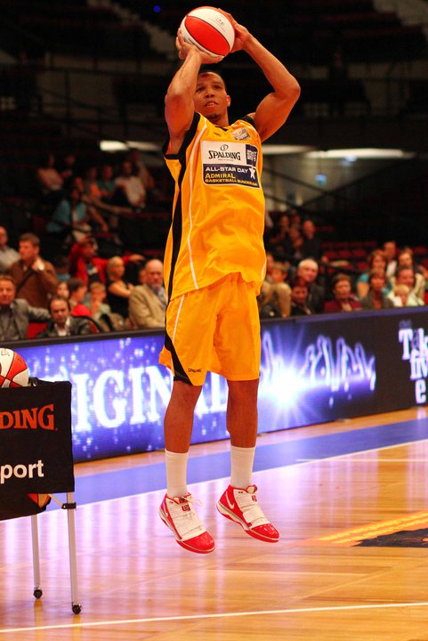 Kevin Houston - Professional Basketball Trainer